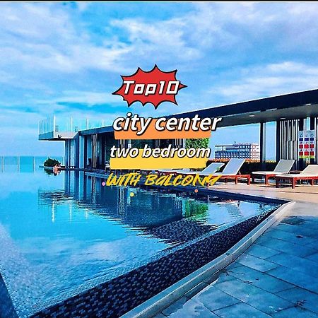 The Base Seaview Holiday Inn Pattaya Esterno foto
